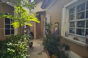 16132 Emerald Cove Rd, Weston, FL 33331 - Photo 1