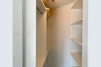 55 SW 9 St #2003, Miami, FL 33130 - Photo 9