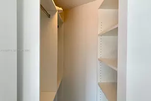 55 SW 9th St, Miami, FL 33130 - Photo 9