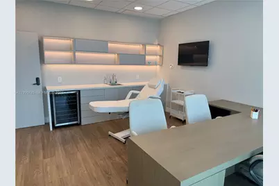 2820 NE 214th St #1004, Aventura, FL 33180 - Photo 9