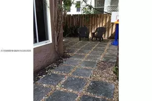 329 W 28th St, Miami Beach, FL 33140 - Photo 45