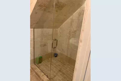 329 W 28th St, Miami Beach, FL 33140 - Photo 17