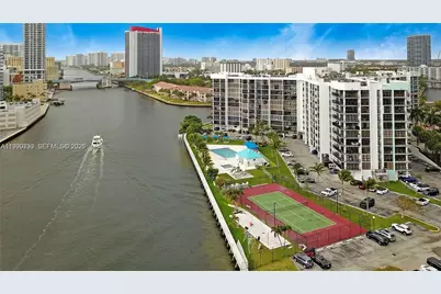 200 Leslie Dr #425, Hallandale Beach, FL 33009 - Photo 5