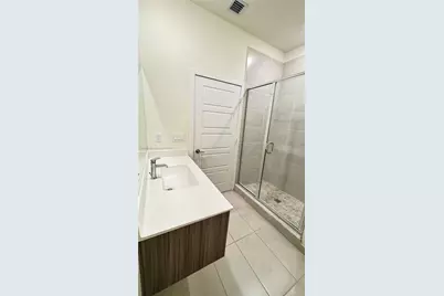 8005 NW 104th Ave #21, Doral, FL 33178 - Photo 11