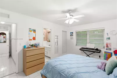 5921 Turin St, Coral Gables, FL 33146 - Photo 9