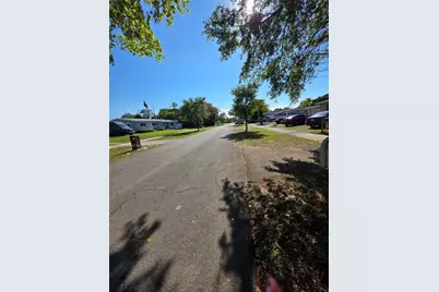 9911 Martinique Dr, Cutler Bay, FL 33189 - Photo 27