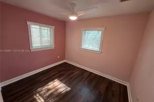 9911 Martinique Dr, Cutler Bay, FL 33189 - Photo 17