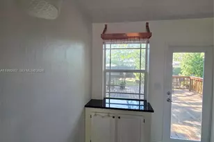 9911 Martinique Dr, Cutler Bay, FL 33189 - Photo 7