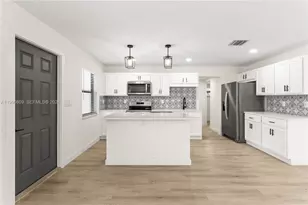 328 SW 11th Ave, Delray Beach, FL 33444 - Photo 11