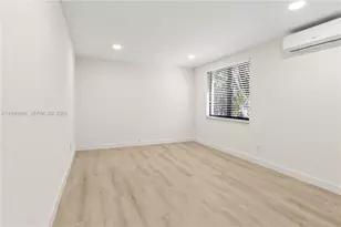 328 SW 11th Ave, Delray Beach, FL 33444 - Photo 15