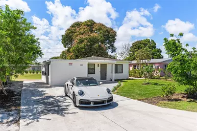 328 SW 11th Ave, Delray Beach, FL 33444 - Photo 1