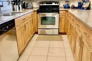 2105 Lavers Cir, Delray Beach, FL 33444 - Photo 13