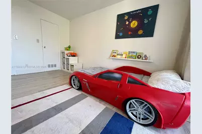 2101 Atlantic Shores Blvd #320, Hallandale Beach, FL 33009 - Photo 9