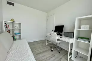 2101 Atlantic Shores Blvd, Hallandale Beach, FL 33009 - Photo 11