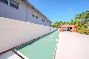 221 SE 9th Ave, Pompano Beach, FL 33060 - Photo 17