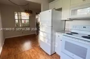 200 SW 132nd Way, Pembroke Pines, FL 33027 - Photo 5