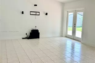 17322 SW 149th Ct, Miami, FL 33187 - Photo 9