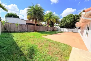 17322 SW 149th Ct, Miami, FL 33187 - Photo 17