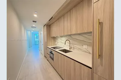 77 SE 5 #2604, Miami, FL 33131 - Photo 3