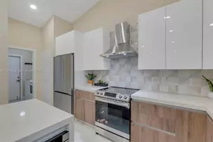10425 NW 48th Manor, Coral Springs, FL 33076 - Photo 13