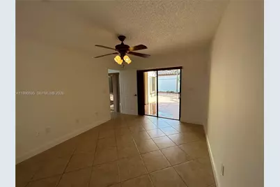 8910 SW 4th Ln, Miami, FL 33174 - Photo 15