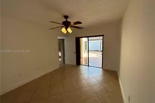 8910 SW 4th Ln, Miami, FL 33174 - Photo 15