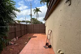 8910 SW 4th Ln, Miami, FL 33174 - Photo 45