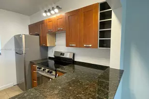 3410 Foxcroft Rd, Miramar, FL 33025 - Photo 5