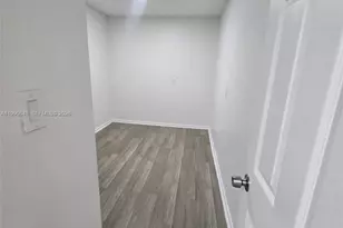 3500 Whitehall Dr, West Palm Beach, FL 33401 - Photo 11