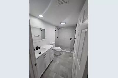 3500 Whitehall Dr #104, West Palm Beach, FL 33401 - Photo 13