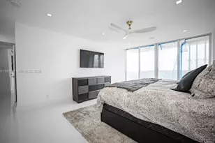 5600 Collins Ave, Miami Beach, FL 33140 - Photo 15