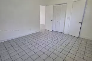 7155 Rue Notre Dame, Miami Beach, FL 33141 - Photo 9