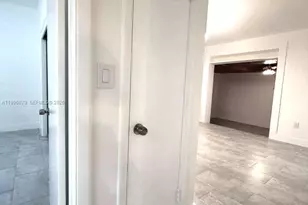 6339 SW 32nd St, Miami, FL 33155 - Photo 5