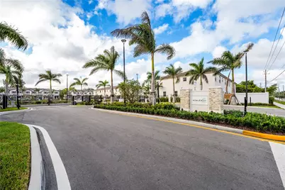 5514 NW 27th St, Lauderhill, FL 33313 - Photo 5