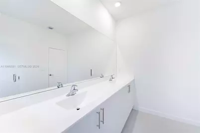 5514 NW 27th St, Lauderhill, FL 33313 - Photo 27