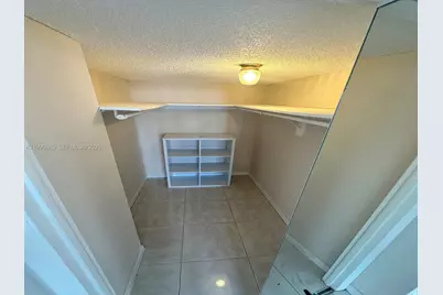 6039 Collins Ave #PH10, Miami Beach, FL 33140 - Photo 11