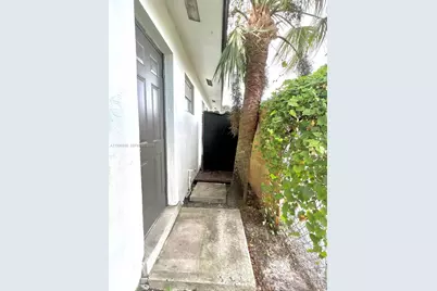 [Address not provided], Fort Lauderdale, FL 33317 - Photo 13