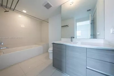 460 NE 28th St #707, Miami, FL 33137 - Photo 13