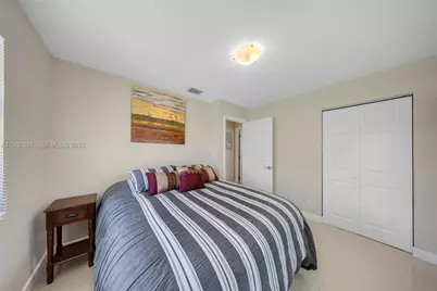 1460 NE 30th Ct, Pompano Beach, FL 33064 - Photo 13