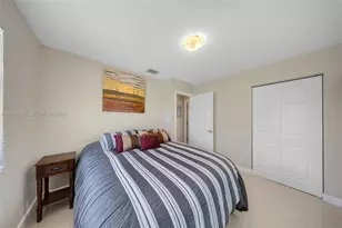 1460 NE 30th Ct, Pompano Beach, FL 33064 - Photo 13