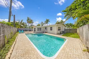 1460 NE 30th Ct, Pompano Beach, FL 33064 - Photo 1