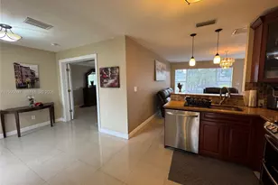 1460 NE 30th Ct, Pompano Beach, FL 33064 - Photo 9
