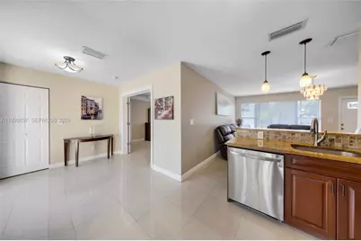 1460 NE 30th Ct, Pompano Beach, FL 33064 - Photo 9