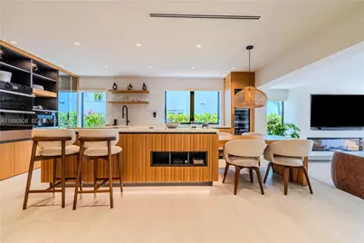 11450 N Bayshore Dr, North Miami, FL 33181 - Photo 11