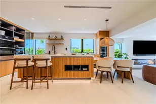 11450 N Bayshore Dr, North Miami, FL 33181 - Photo 11