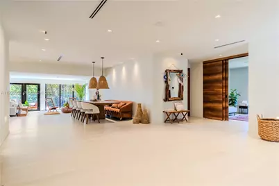 11450 N Bayshore Dr, North Miami, FL 33181 - Photo 7