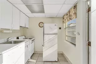 2542 Coolidge St, Hollywood, FL 33020 - Photo 17