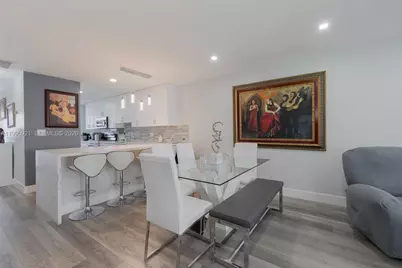 2400 Malayan Dr #94-D, Delray Beach, FL 33445 - Photo 13