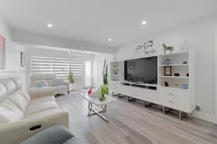 2400 Malayan Dr, Delray Beach, FL 33445 - Photo 15