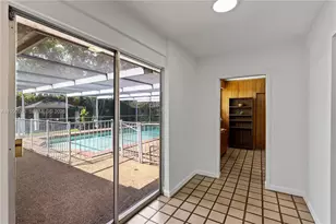4800 SW 64th Ave, Miami, FL 33155 - Photo 17